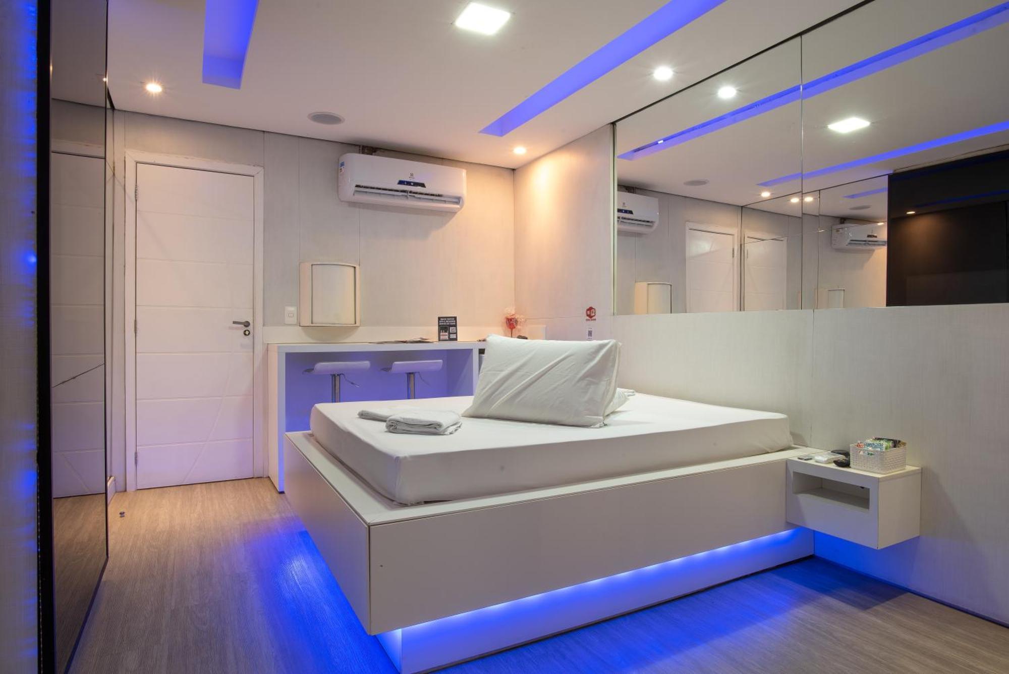Fantasy 4 (adults Only) Hotel 2*