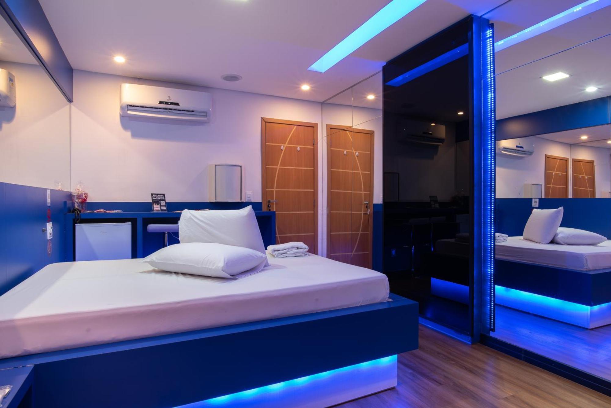 Hotel Fantasy 4 (adults Only) 2*